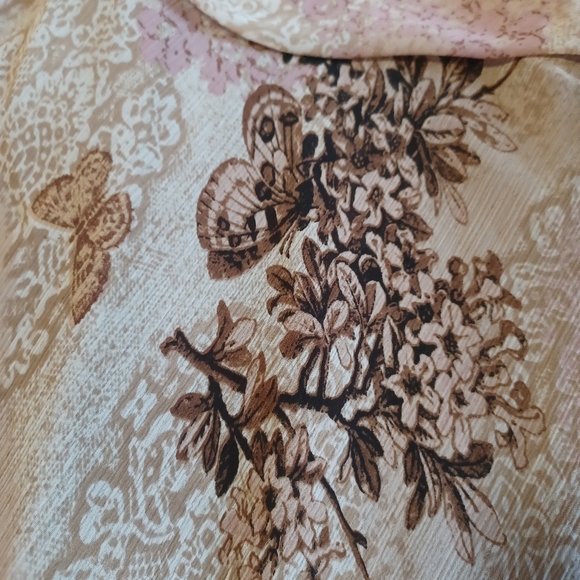 Pretty spring/summer dress, perfect for picnics, tea parties or just because - Picture 4 of 4